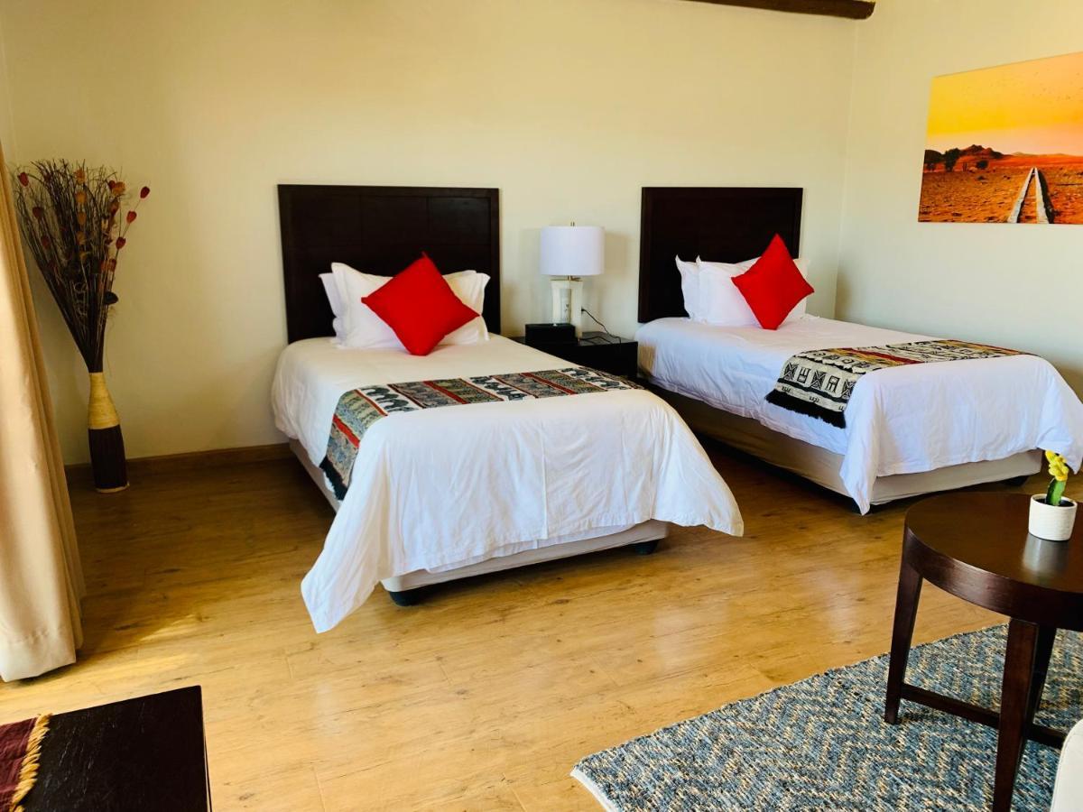 Agama Lodge Lillooet ภายนอก รูปภาพ