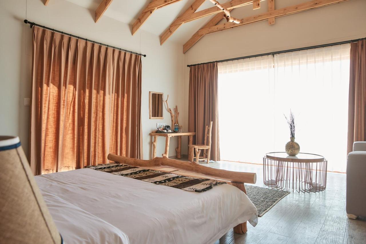 Agama Lodge Lillooet ภายนอก รูปภาพ