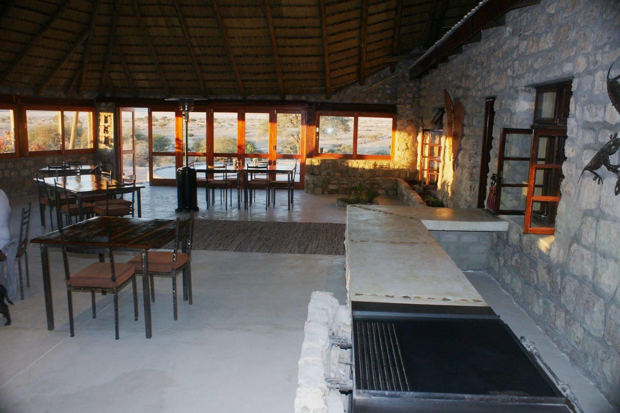 Agama Lodge Lillooet ภายนอก รูปภาพ